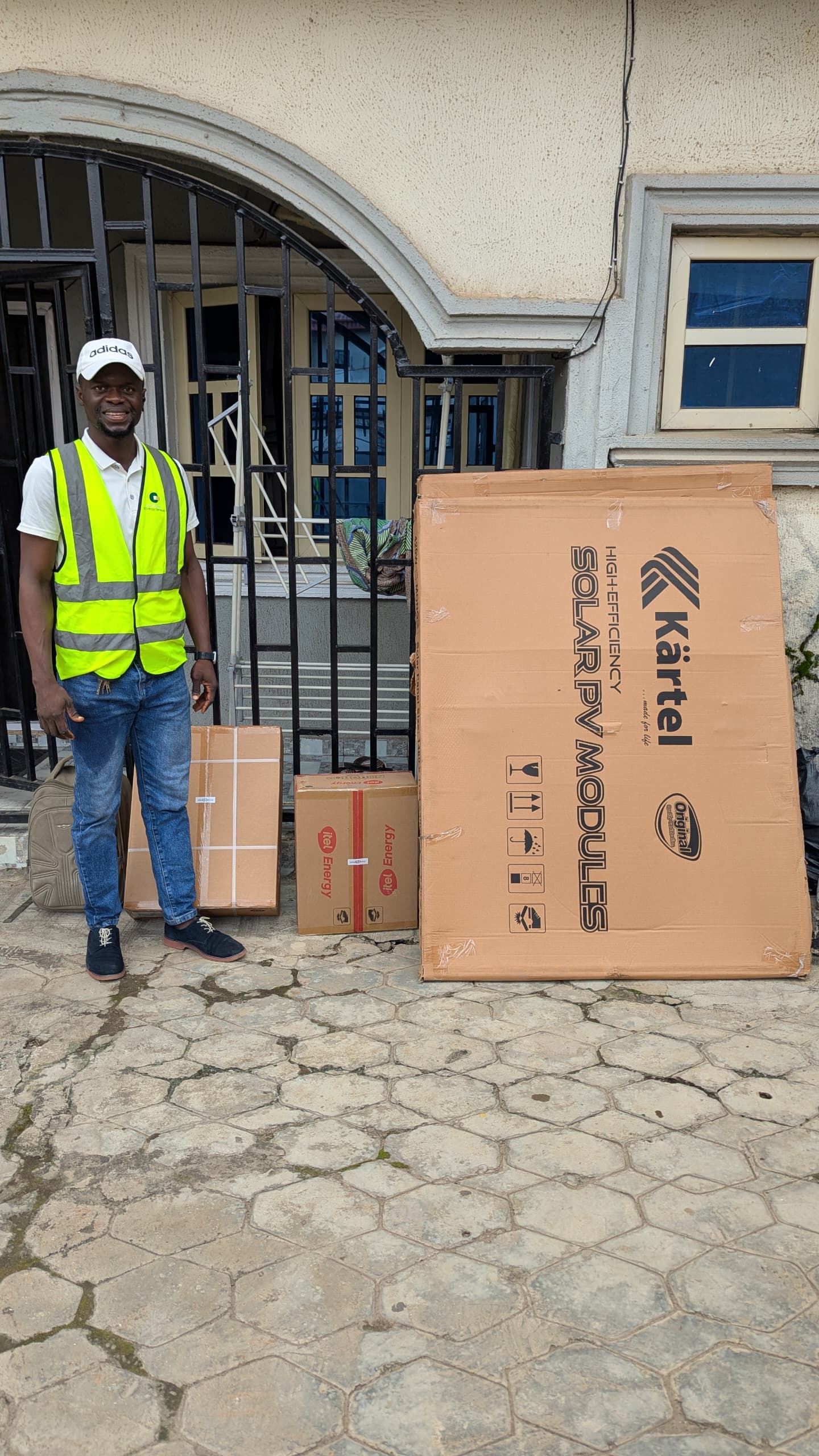 Carl Solar technician delivering solar equipment on site